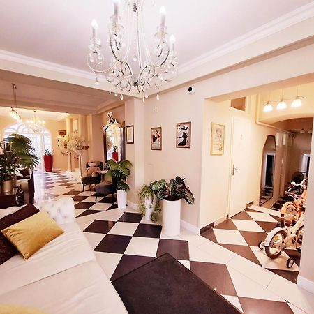Hotel Livadic サモボル エクステリア 写真