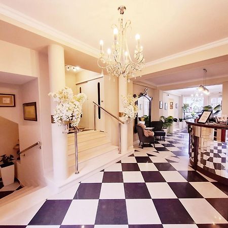 Hotel Livadic サモボル エクステリア 写真