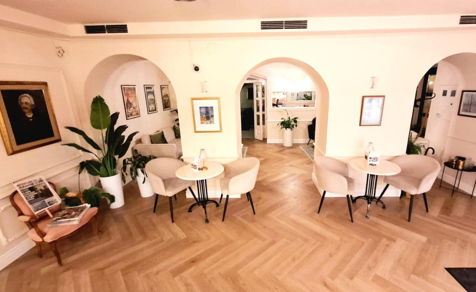 Hotel Livadic サモボル エクステリア 写真